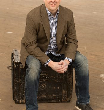 Stephan Schnaiter loan officer sitting on trunk